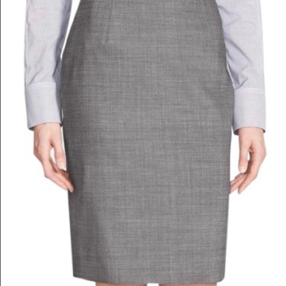 HP 🎉🎁. Hugo Boss women’s pencil skirt